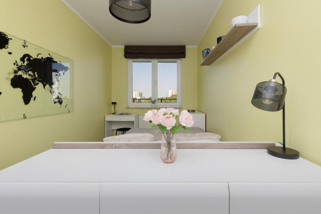 Metro Wilanowska Apartment With Parking By Noclegi Renters Varsovia Exterior foto
